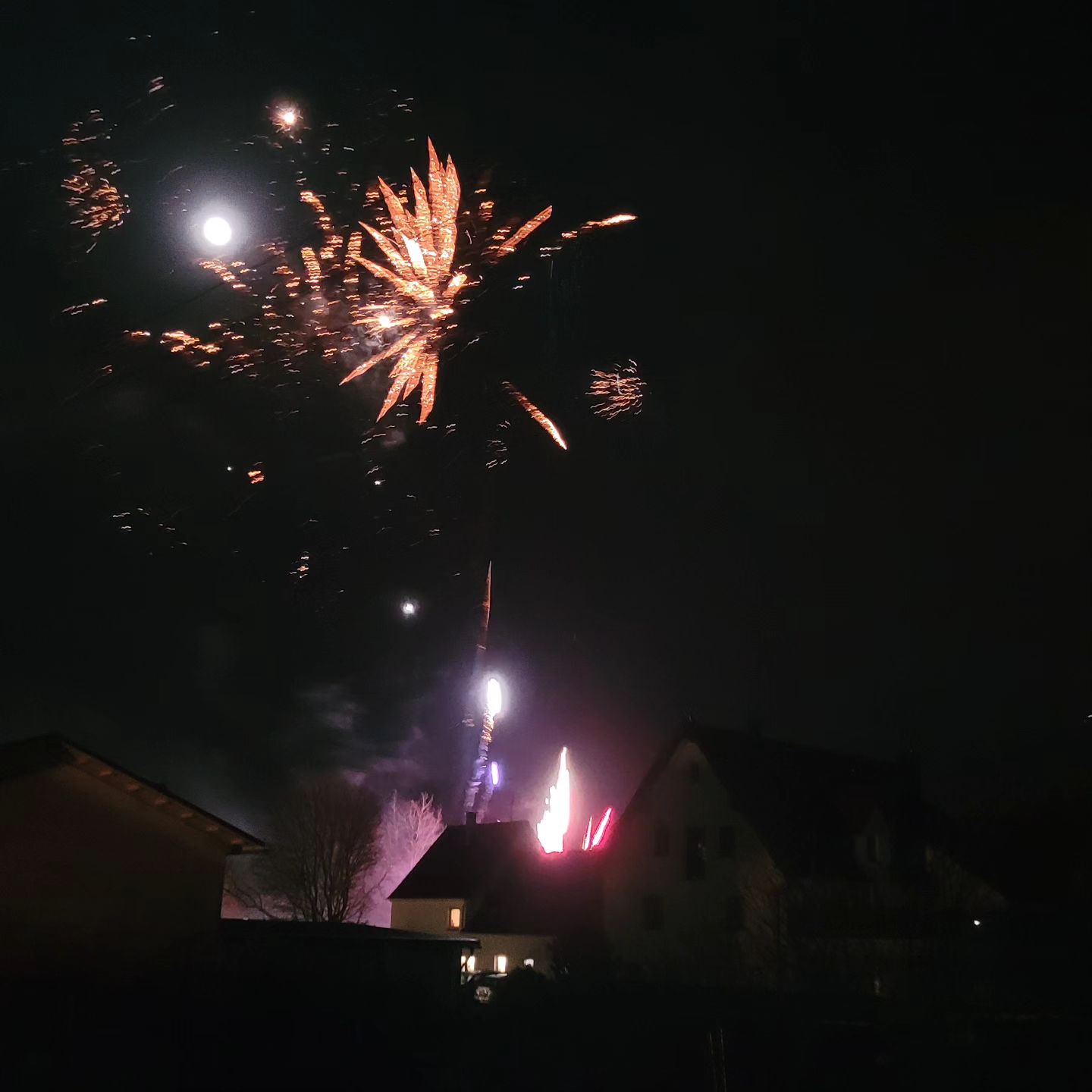 Frohes, gesundes neues Jahr Liebe Scharenstetter #scharenstetten #2024 #neujahr